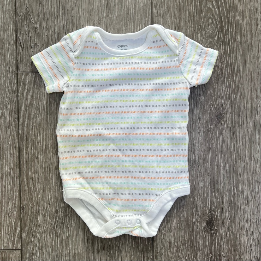 GYMBOREE SHORT SLEEVE BODYSUIT NEUTRAL WHITE 3-6MO